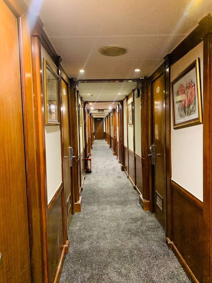 prince omar Nile Cruse | Voyaguids.com