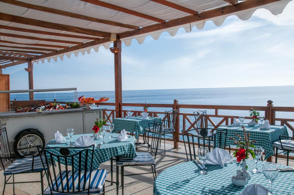 592342_Fish-Restaurant